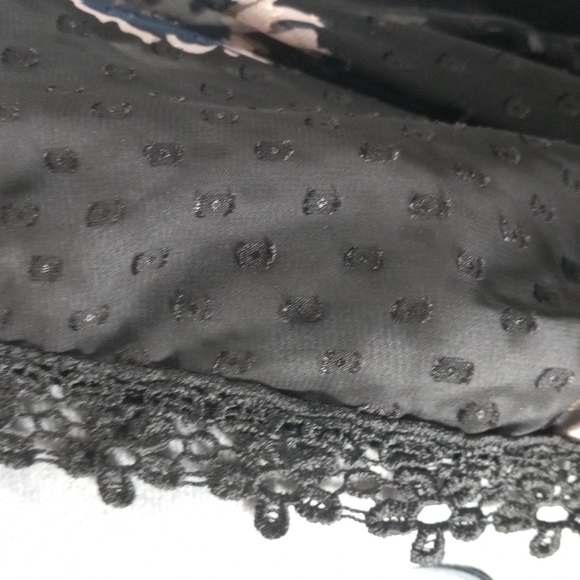 Womens Sz Med Cover-up or light weight house coat (see through) with 🌼 flowers - Picture 6 of 7